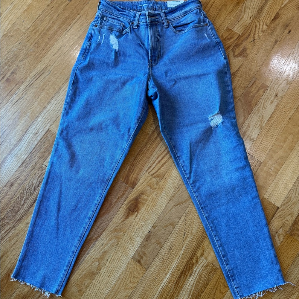 NWT Old Navy Jeans Curvy OG Straight High Waisted Distressed Denim. Zip fly